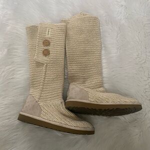 UGG Cream Cozy Knit Sweater Button Boots Sz 7